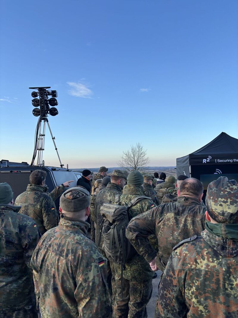 R2 demonstrates ODIN to German Armed Forces (Bundeswehr)